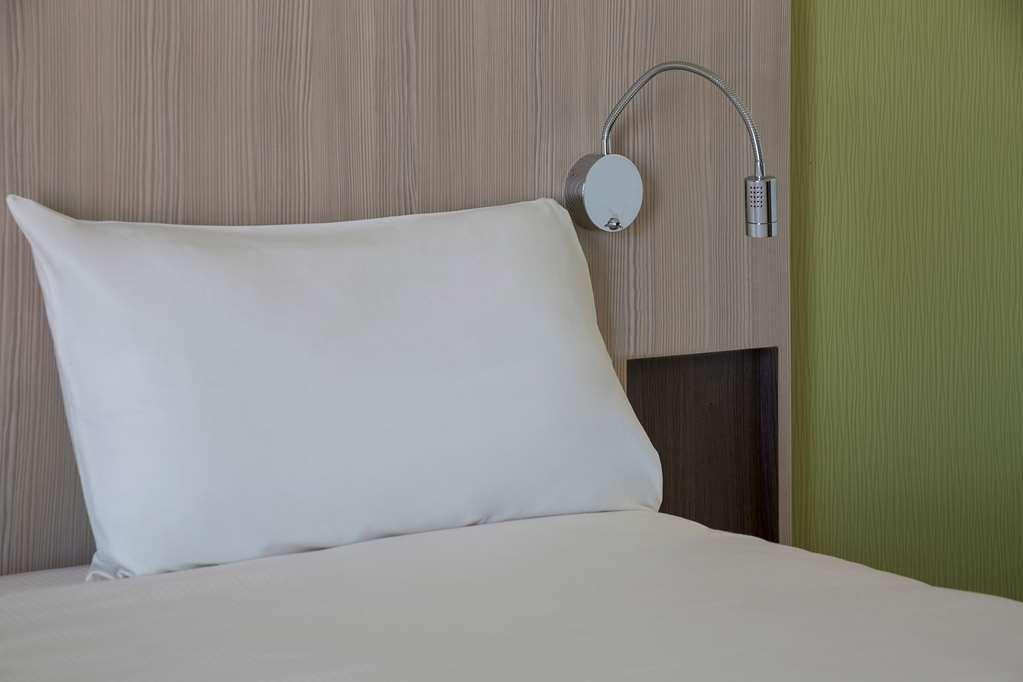 The Originals Access, Hotel Cholet Gare Номер фото