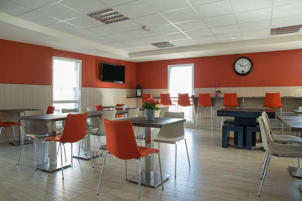The Originals Access, Hotel Cholet Gare Удобства фото